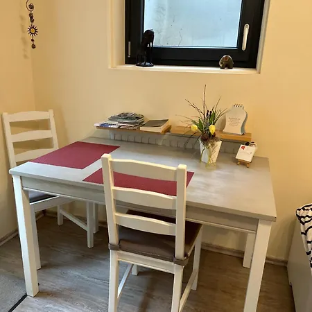 Apartment Nettes Mit Schoenem Bad